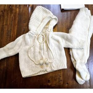 Super Soft Thick White Knit Matching Set - 9-12 months